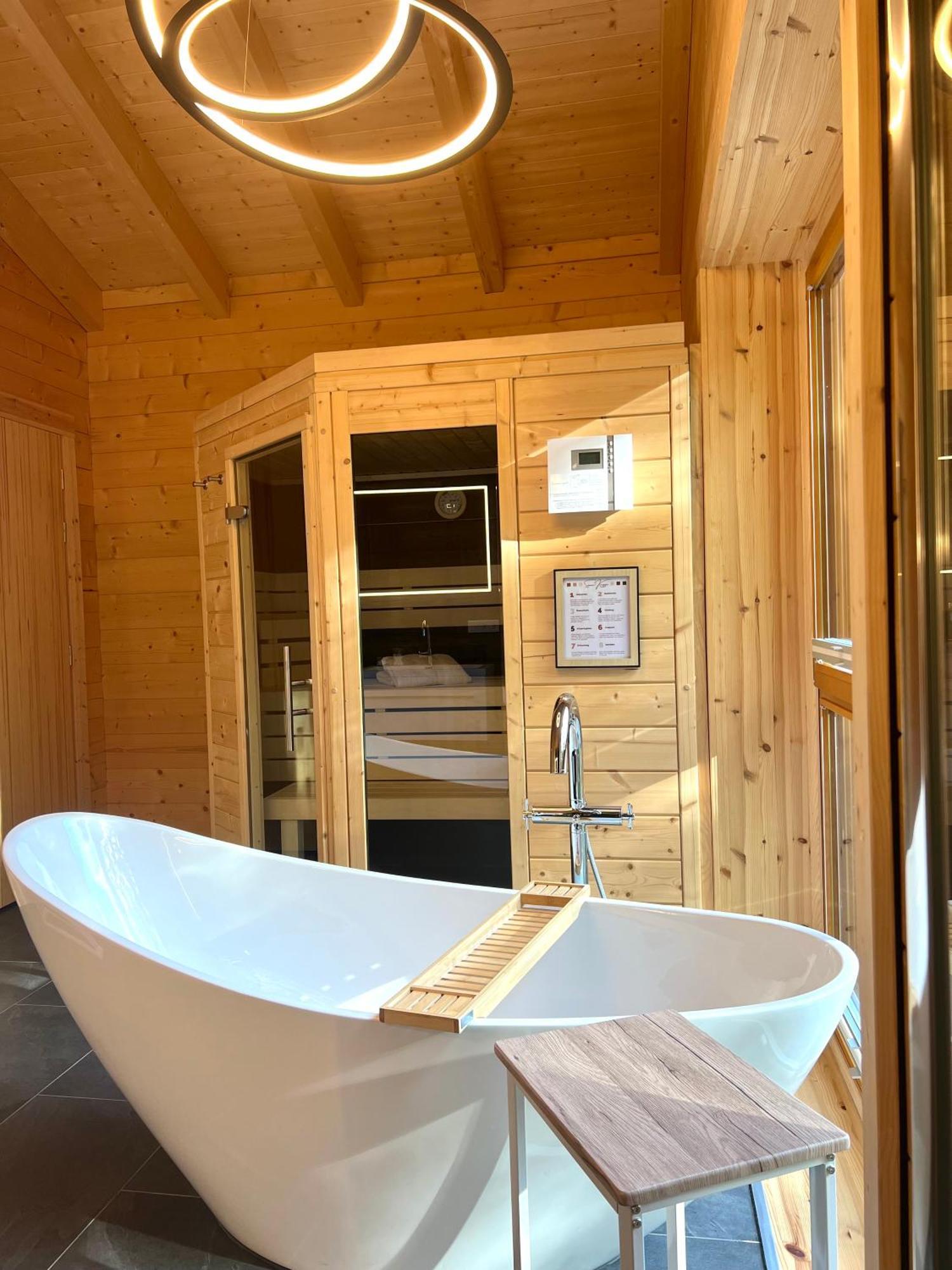 Netten Naturerlebnis Holz-Chalets Daun Exteriör bild