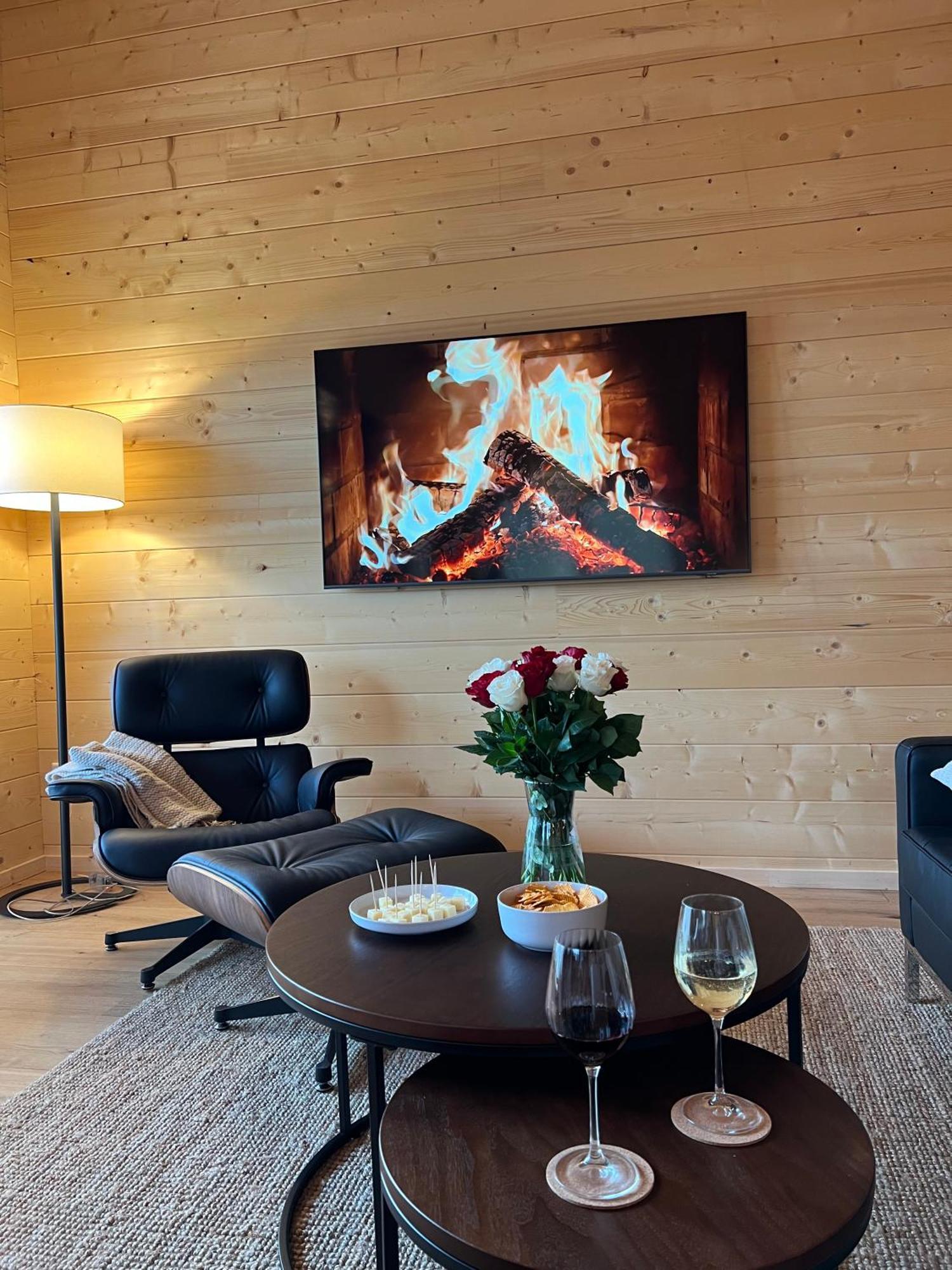 Netten Naturerlebnis Holz-Chalets Daun Exteriör bild